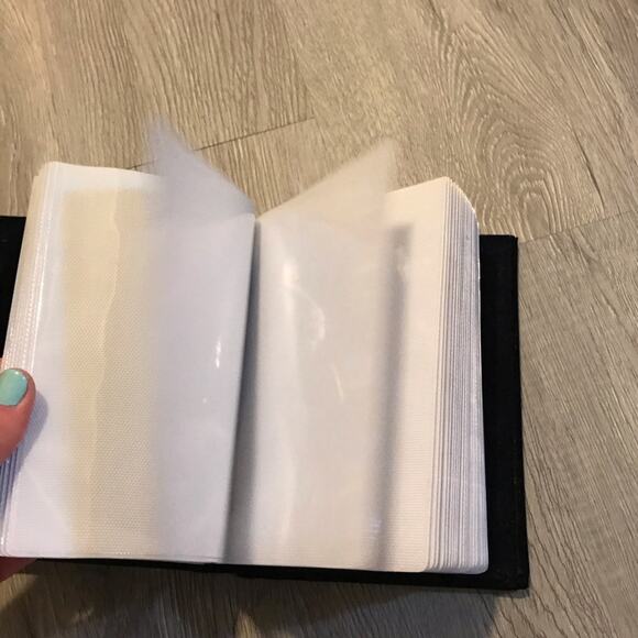 Gold & Black Elegant 4x6 Photo Album 72 Photos - Picture 3 of 7